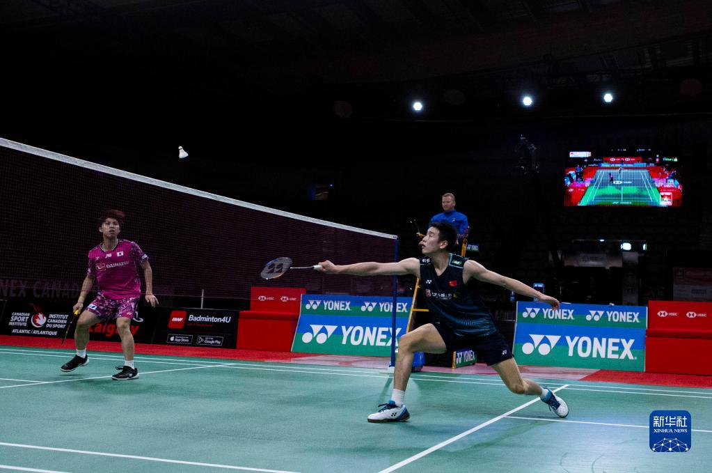 斯与余嘉豪 斯与余嘉豪